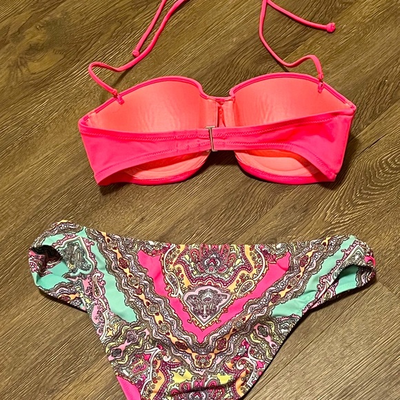VS bikini 2/$60 - Picture 3 of 6